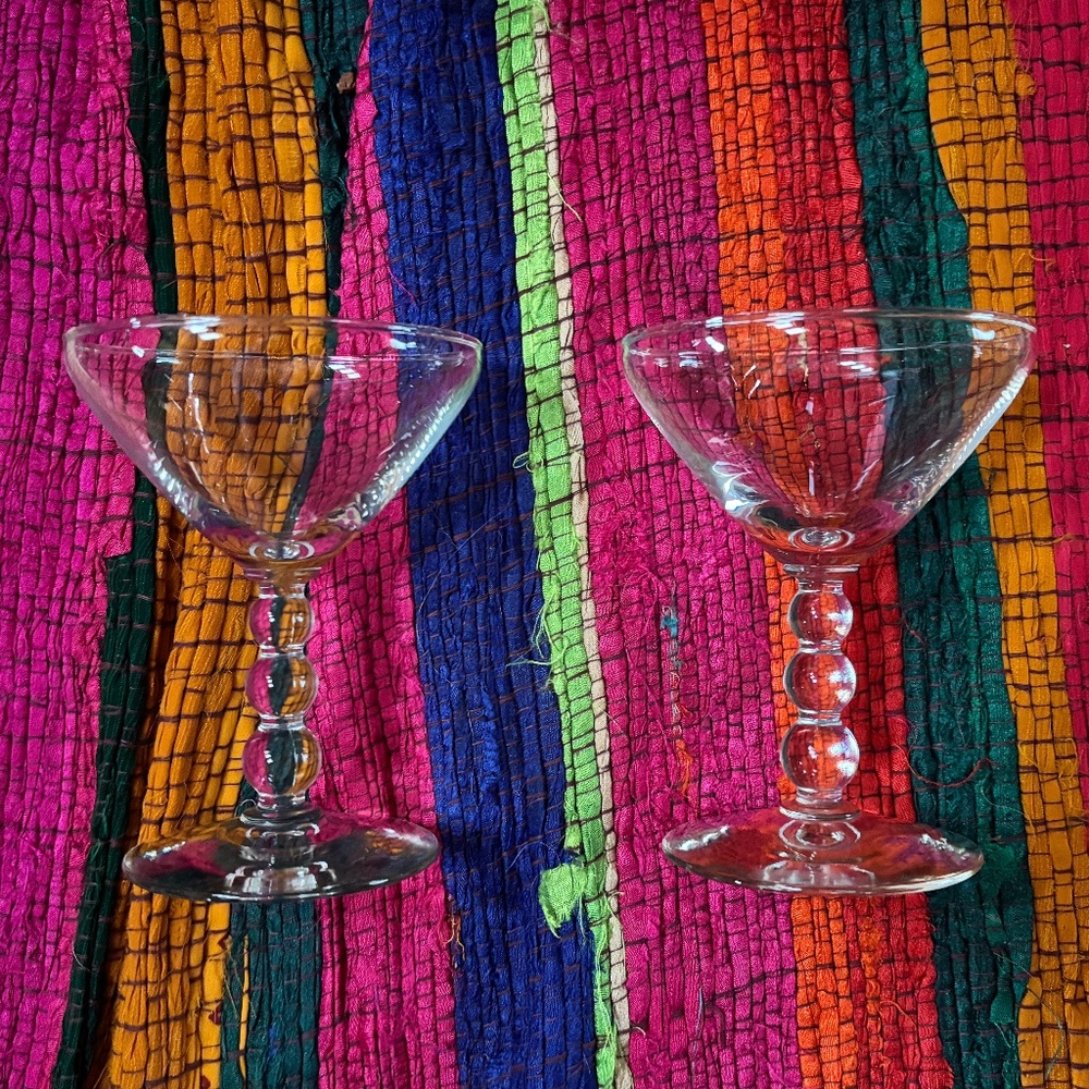 2 Champagne/Wine/Martini Glasses